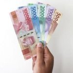 Rupiah Meroket Dolar Tumbang