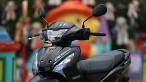 Jakarta Bandung Cukup Sekali Isi