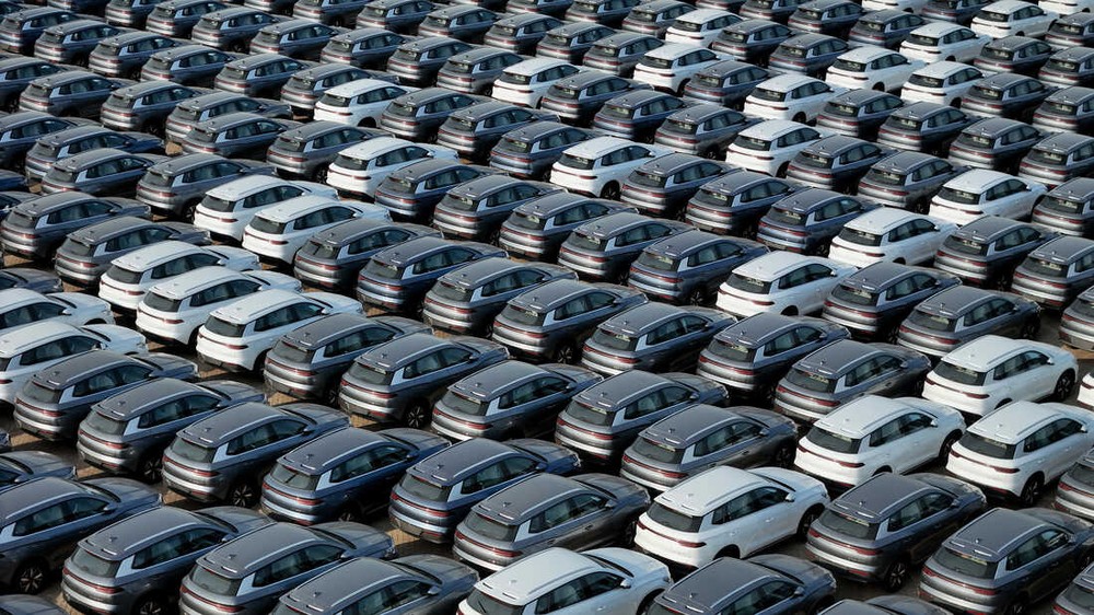 Mobil China Guncang Malaysia