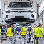 Raksasa Otomotif PHK Massal