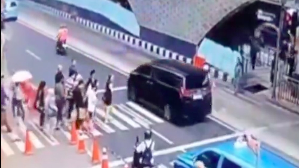 Alphard HI Pelat Palsu Pajak Mati
