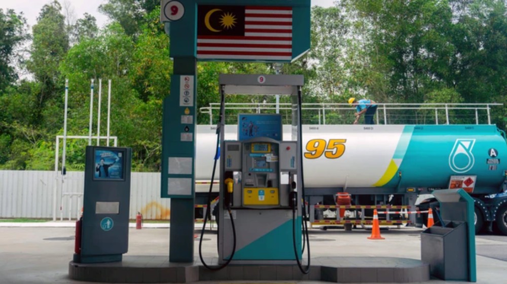 BBM Malaysia Naik Tapi Tetap Murah