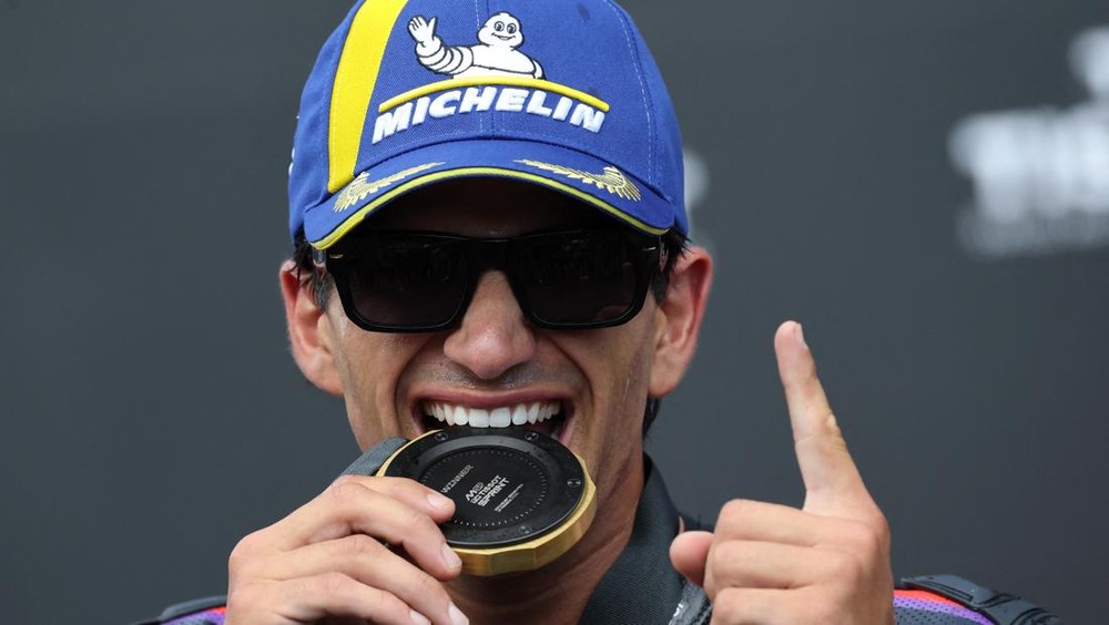 Eks Rossi Dampingi Martin di Yamaha