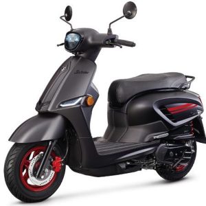 Skutik Retro Mewah Suzuki Meluncur