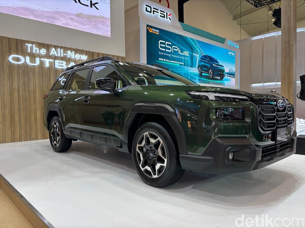 SUV Miliaran Rupiah Ini Guncang GIIAS
