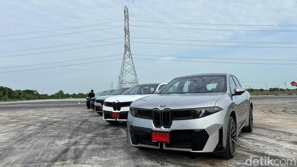 Harga BMW iX3 Bikin Penasaran