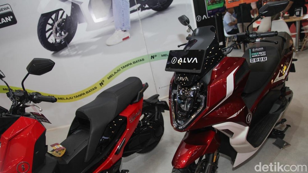 Harga BBM Melesat Motor Listrik Meroket