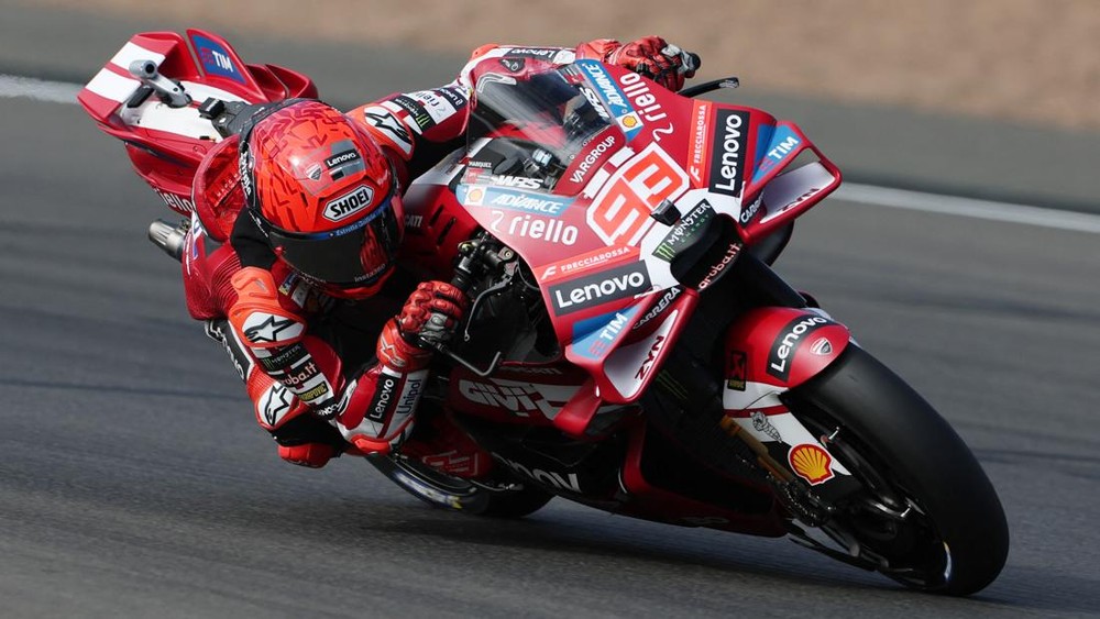 Marquez Bersaudara Puncaki Aragon
