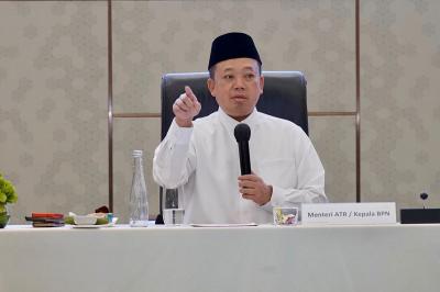 Urus Tanah Kini Kilat