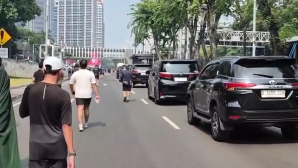 Pelat ZZ Terobos CFD Tak Istimewa