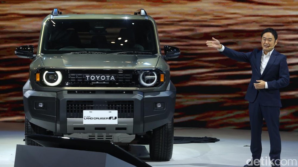 Land Cruiser FJ Gemparkan Pasar