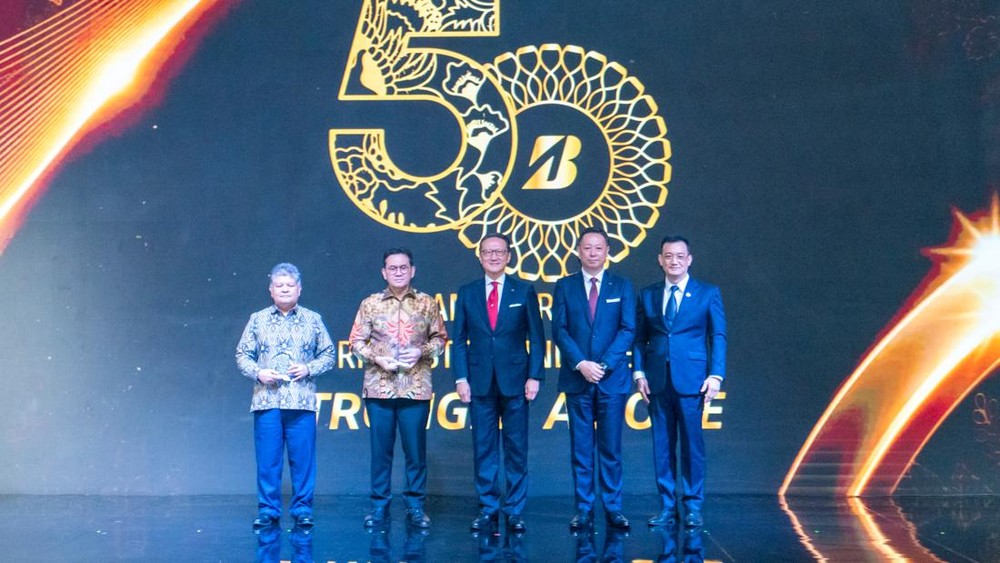 Bridgestone 50 Tahun Era Baru Ban