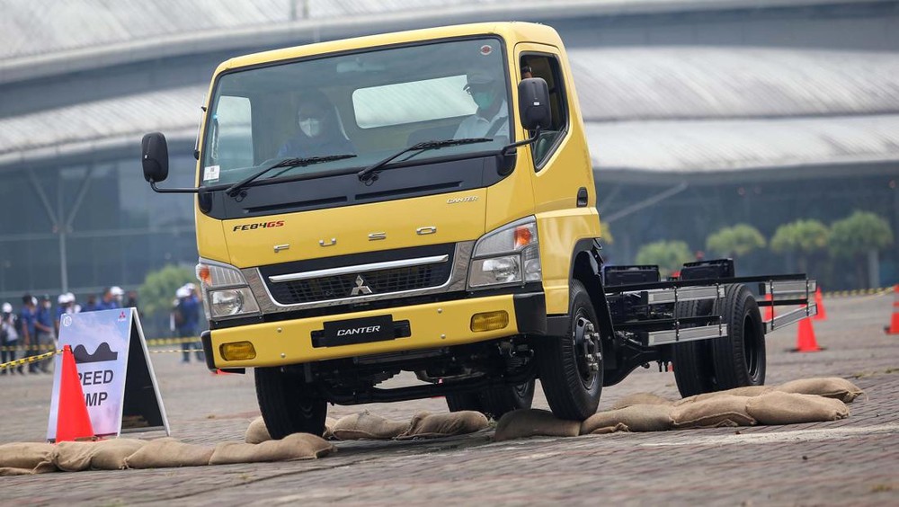 Waspada Pemilik Mitsubishi Fuso Canter Euro 4