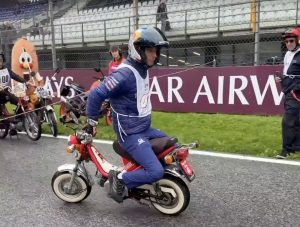 Aksi Toprak Razgatlioglu Bikin Ngakak