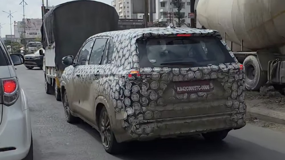 Innova Zenix Baru Bisa Pakai Etanol