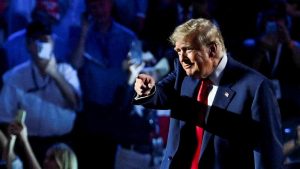Trump Buka Jalan Mobil China Tapi