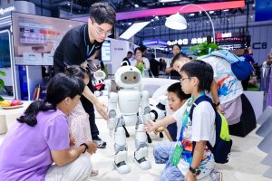 Robot Pintar Chery Teman Keluarga