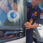 Waspada Stiker Bus Ini
