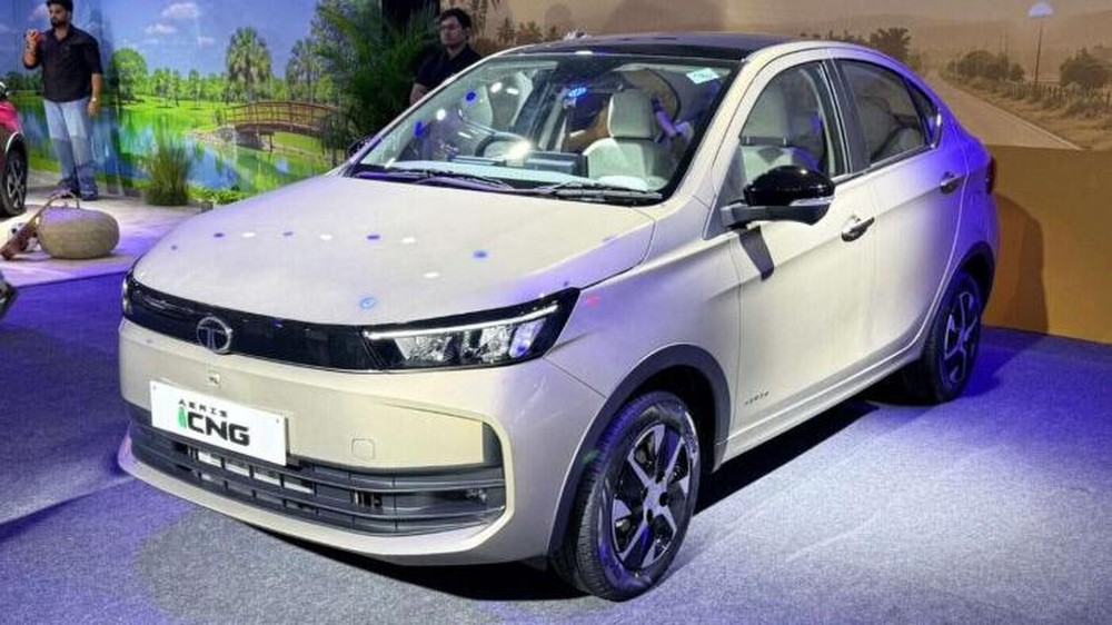 Sedan Mewah Harga Merakyat Ada di Sini