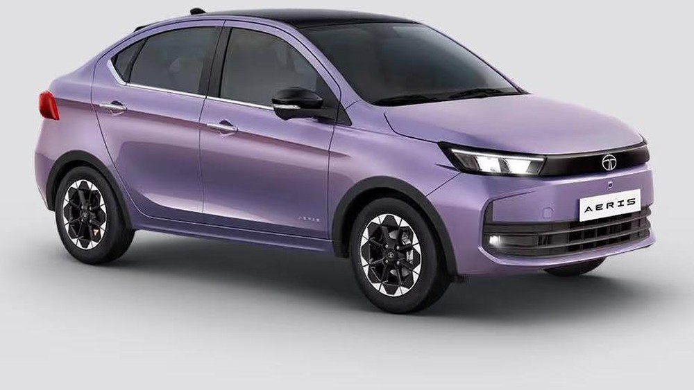 Sedan Irit Harga Murah Bikin Melongo