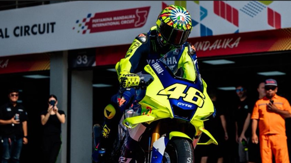 Rossi Bak Ronaldo MotoGP