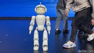 Robot Pintar Mobo Bisa Punya Perasaan
