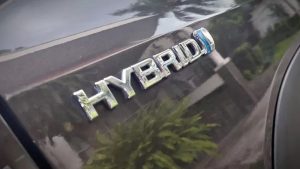Strategi Baru Dorong Mobil Hybrid di Indonesia