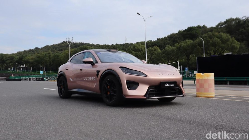 Mengenal Luxeed Stormax Sang Ferrari China