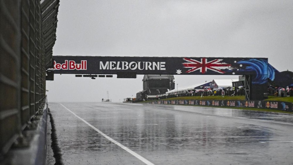 Hujan Lebat Lumpuhkan Sirkuit Phillip Island